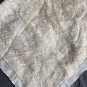 Lace scarf
